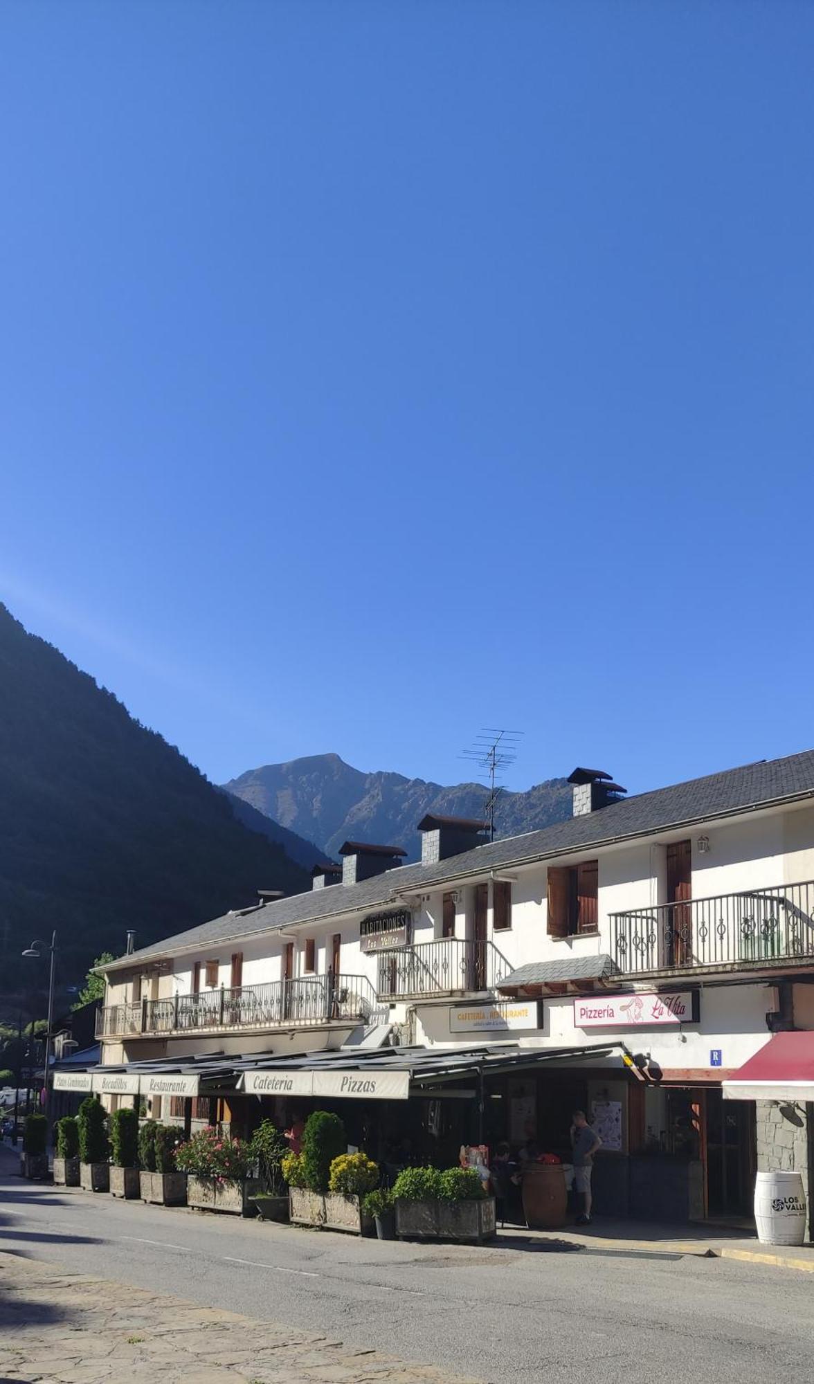 Hostal Los Valles Bielsa Ngoại thất bức ảnh