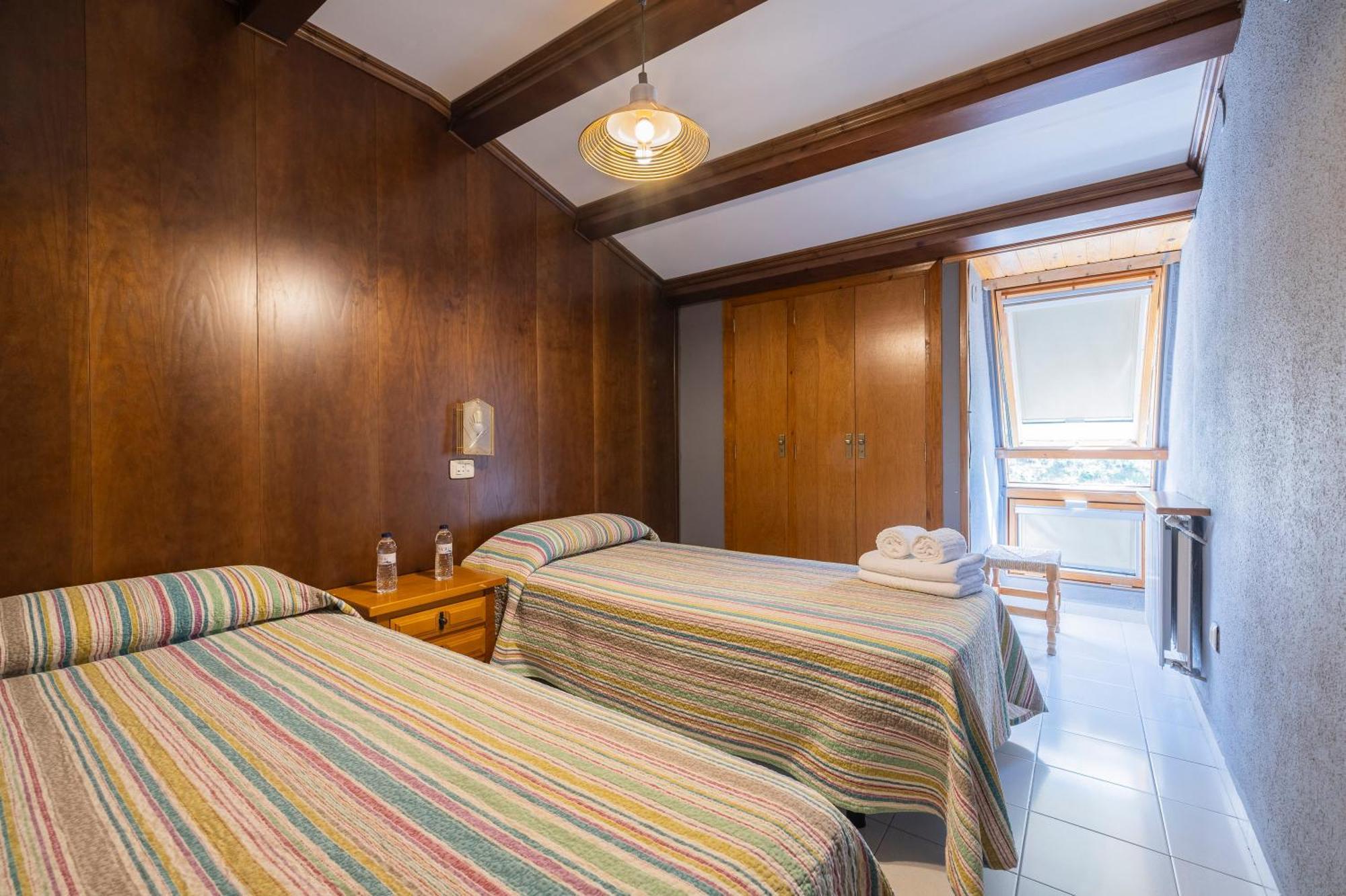 Hostal Los Valles Bielsa Ngoại thất bức ảnh