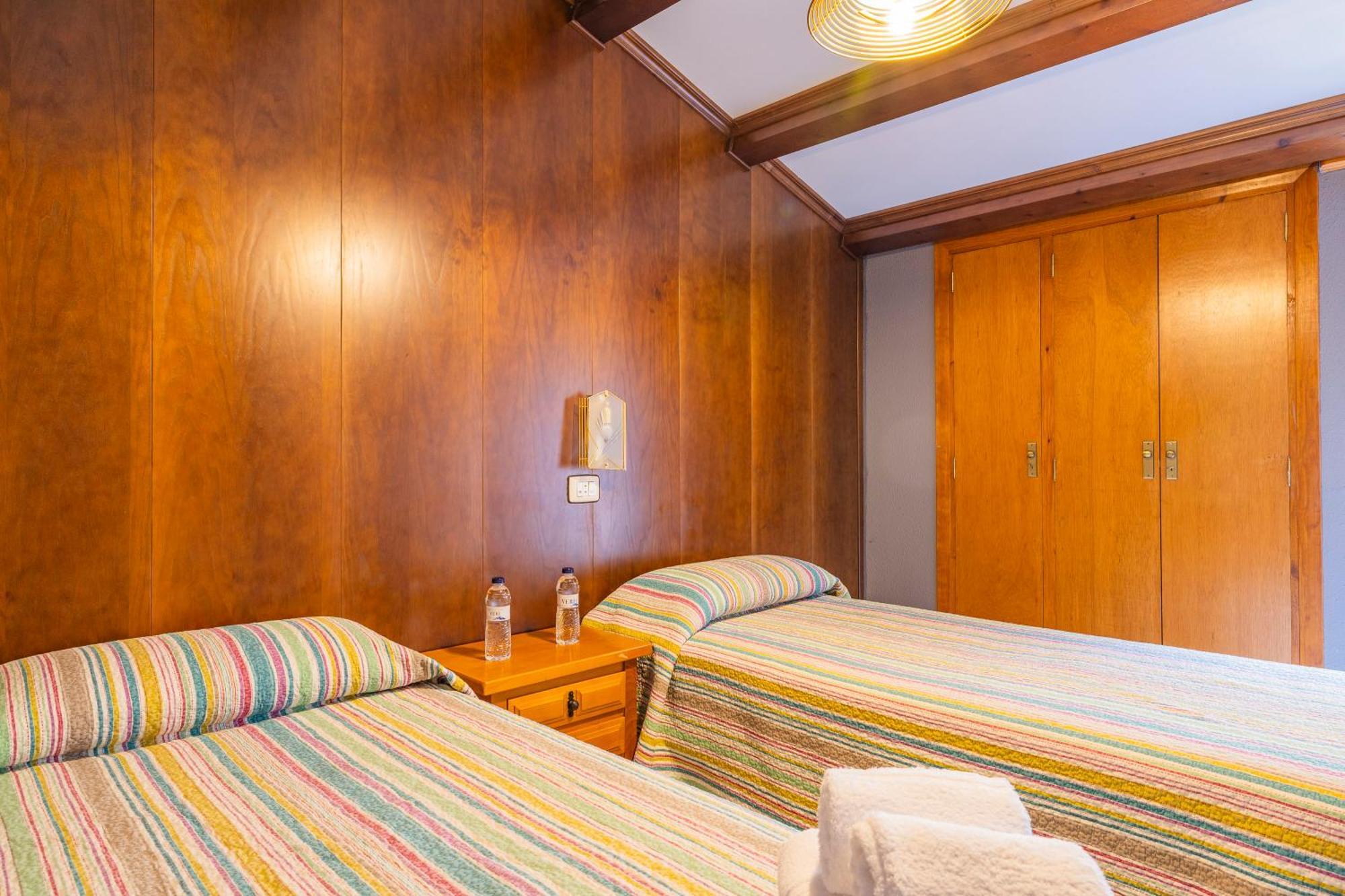 Hostal Los Valles Bielsa Ngoại thất bức ảnh