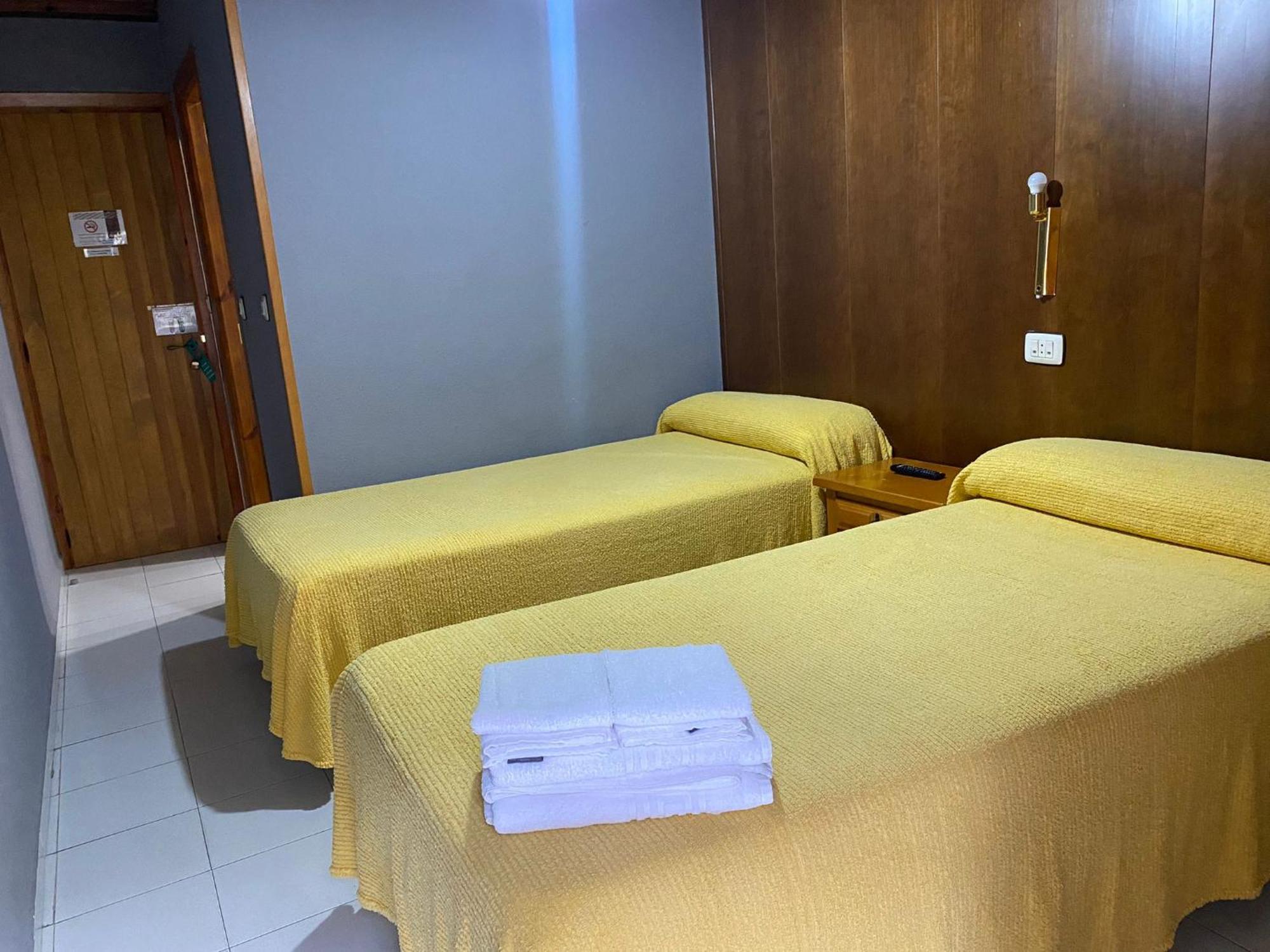 Hostal Los Valles Bielsa Ngoại thất bức ảnh