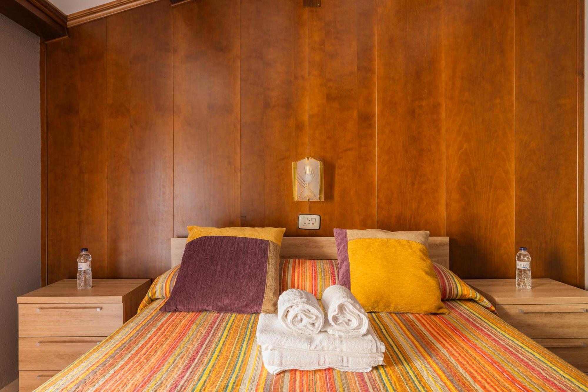 Hostal Los Valles Bielsa Ngoại thất bức ảnh