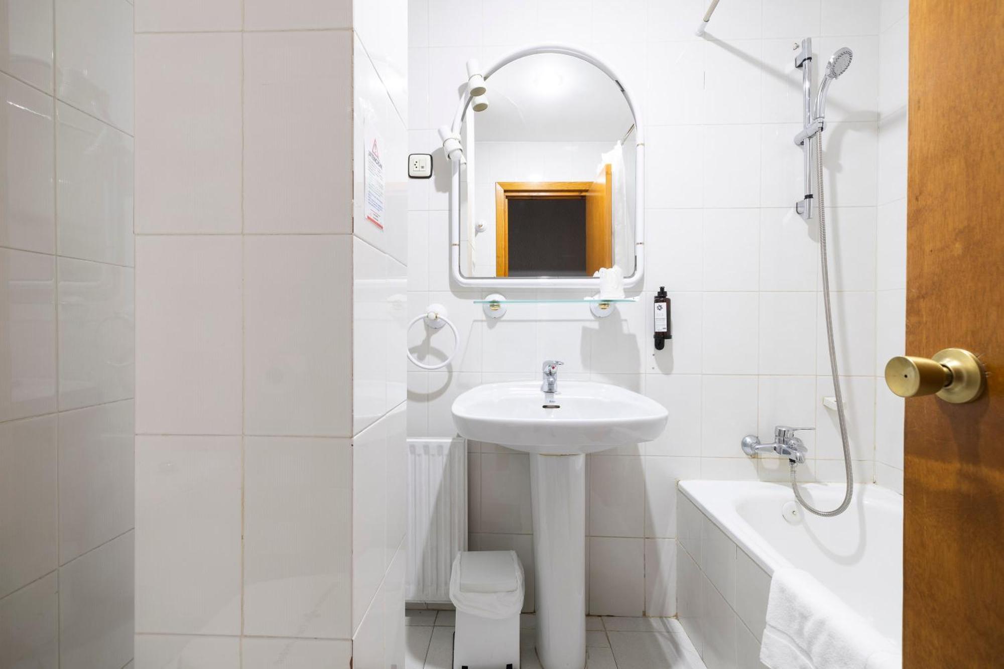 Hostal Los Valles Bielsa Ngoại thất bức ảnh