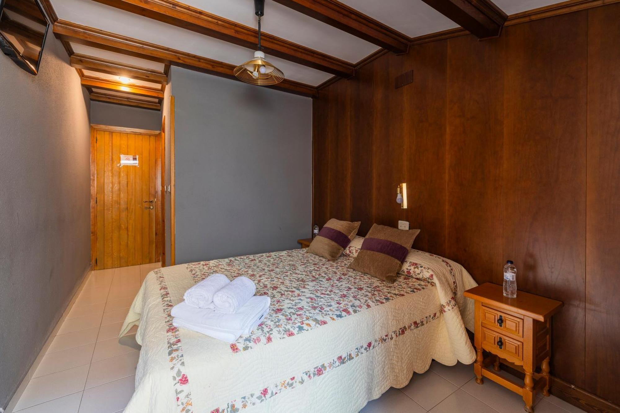 Hostal Los Valles Bielsa Ngoại thất bức ảnh